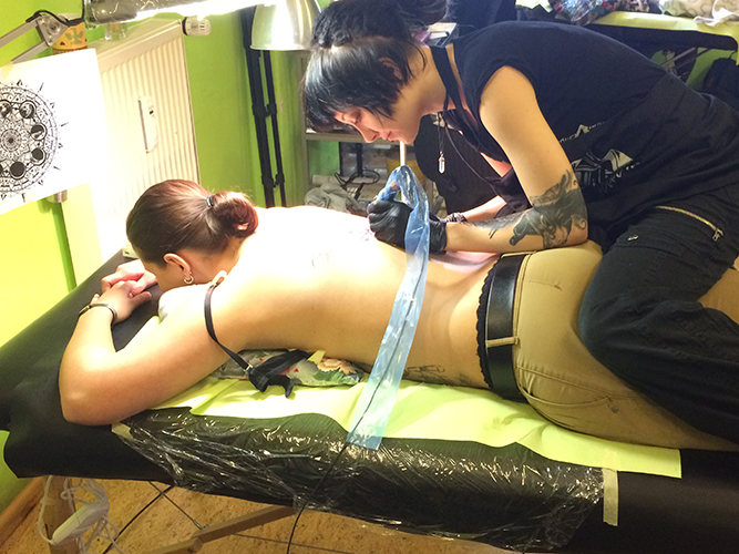 allstyle tattoo berlin ink sajo suriel at work tattooartist