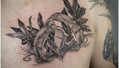 missnicotattoo missnico miss nico allstyletattooberlin allstyletattoo allstyle tattooberlin tattoo berlin ink color colortattoo ring ringtattoo weddingring colortattoo aquarell aquarelltattoo