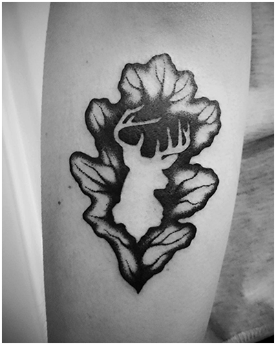 sajosuriel sajosurieltattoo sajo suriel allstyletattooberlin allstyletattoo allstyle tattooberlin tattoo berlin ink oak leaf oaktattoo leaftattoo deer deertattoo
