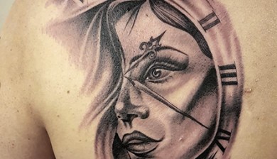 marclanetattoo marclane marc lane allstyletattooberlin allstyletattoo allstyle tattooberlin tattoo berlin ink clock hourglass lady face portrait