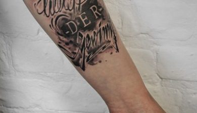 allstyletattoo allstyletattooberlin allstyle rouvenmaterne rouvenmaternetattoo lettering motivationalink permanentmotivation permanentemotivation motivationstattoo blxckink darkartists watercolortattoo berlintattooartists