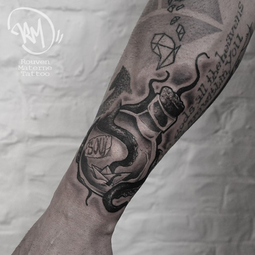 Little Black-and-Grey Newschool Tattoo by Rouven Materne. Cute tattoo with a deeper meaning. rouvenmaternetattoo rouvenmaterne allstyletattooberlin allstyletattoo blxckink blackwork blackworksubmission smalltattoos bottleart darkartists releasethekraken soulship underarmtattoo unterarmtattoo blackandgrey blackandgreytattoo newschooltattoo nuskooltattoo unbezahltewerbung unpaidads