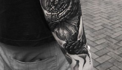 unterarmtattoo lowerarmtattoo blackandgreytattoo blacktattoo blacktattooing black mythologytattoo darkwork north midgard midgardsnake freehandtattoo customtattoos midgardschlange midgardserpent darkinkers blxckwork thedarkestwork onlythedarkest arteobscurae allstyletattooberlin allstyletattoo rouvenmaternetattoo rouvenmaterne