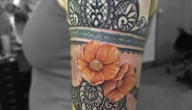 missnicotattoo missnico allstyletattooberlin allstyletattoo graphictattoo lacetattoo flowertattoo berlintattoo flowersandlace flowersandpattern tattooinprogress femaletattoo nicetattoo cooltattoo tattoolife mixingtattoostyles besttattoo oberarmtattoo upperarmtattoo finelinetattoo colorrealistictattoo spitzeundblumen