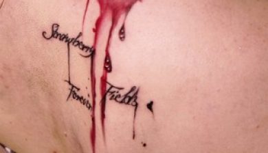 daniswaynetattoo dani_swayne daniswayne allstyletattooberlin allstyletattoo colorrealistictattoos colorrealism farbrealistischetattoos farbrealismus strawberryfieldsforever strawberryfields erdbeertattoo obsttattoo strawberrytattoo fruittattoos nackentattoo necktattoo