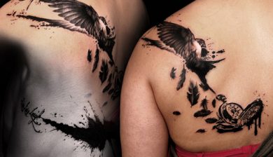 daniswaynetattoo daniswayne allstyletattooberlin allstyletattoo schulterblatttattoo shoulderbladetattoo rückentattoo backpiece backtattoo permanentbeautification ink berlintattooers berlininkers tattoosinberlin birdtattoo vogeltattoo pocketwatch taschenuhr watercolortattoo aquarelltattoo blackandgreytattoo dynamictattoo
