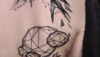 daniswaynetattoo daniswayne allstyletattooberlin allstyletattoo backpiece rückentattoo backtattoo birdtattoo vogeltattoo geometrictattoo geometric illustrativetattoo illustrative aquarelltattoo watercolortattoo watercolourtattoo blackandgreytattoo black_and_grey blackngrey