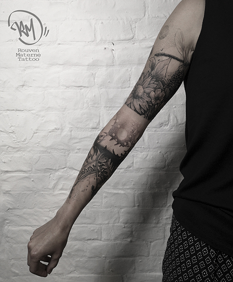allstyletattooberlin allstyletattoo tattooärmel blackngreysleeve blackandgreyfullsleeve blumentattoo wildblumenwiese blx blxckwork blacktattoo blacktattooing black darkwork darkart dotworktattoo healedtattoo sleevetattoo nature flowertattoo wildflowertattoo girlswithtattoos inkedgirls tattoogirls ink femaletattoo freehandtattoo customtattoos germantattooers berlintattooartists rouvenmaternetattoo rouvenmaterne