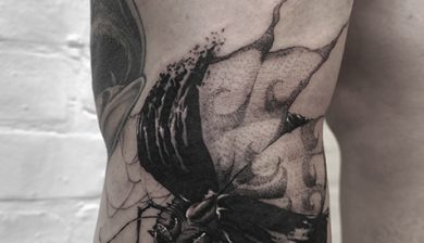 wannado wannadotattoo tattooideas tts tattoo tattooing blx blxckwork blacktattoo blacktattooing black darkwork darkart onlythedarkest arteobscurae darkinkers flashaddicted girlswithtattoos inkedgirls tattoogirls ink bug insects insecttattoo germantattooers rouvenmaternetattoo