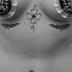 tattoo toughgirls girlswithtattoos clover tattoo tattooberlin finelines finelinetattoo sajo sajotattoo sajosuriel klee linetattoo allstyletattooberlin pretty cutetattoo smalltat smalltattoo underboobtattoo girlswithtats girlietattoo sternumtattoo unterbrusttattoo