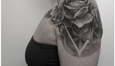 rouvenmaternetattoo rouvenmaterne allstyletattooberlin allstyletattoo blx blxckwork blacktattoo blacktattooing black darkwork shouldertattoo schultertattoo asstattoo bootytattoo arschtattoo potattoo rosetattoo rosentattoo blackandgreytattoo blackngreytattoo blackandgrey blackngrey blackandgreyrealism
